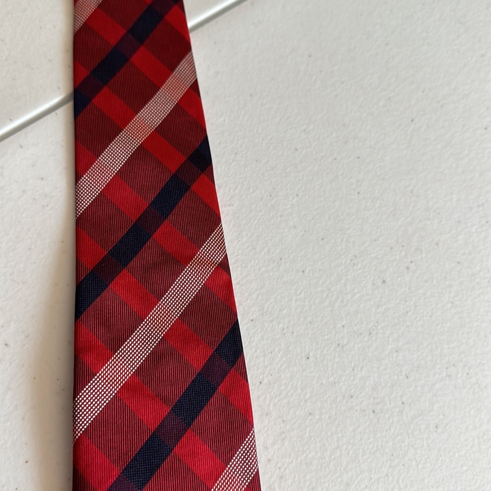 Tie - Picture 2 of 3